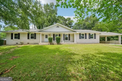 1352 White Oak St SE, Conyers, GA 30013