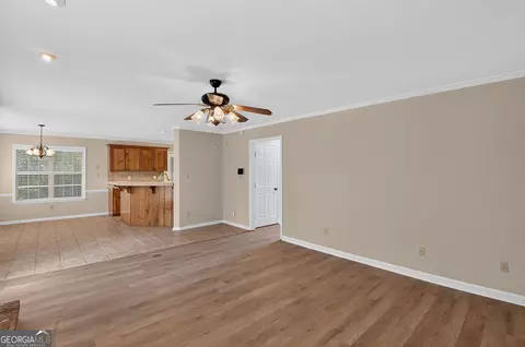 Living - 4141 Saddle Horn Dr, Evans, GA 30809 photo 2 of 5