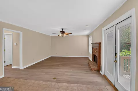 Living - 4141 Saddle Horn Dr, Evans, GA 30809 photo 3 of 5
