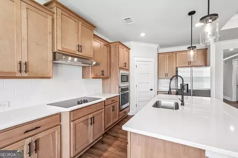 Kitchen - 288 Wingate Dr, Winder, GA 30680 photo 5 of 8