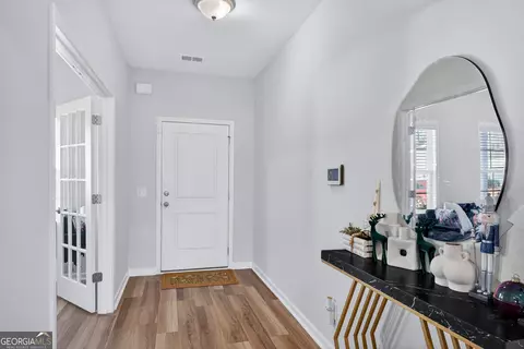 Entry Way - 124 Jennie Dr, Springfield, GA 31329 photo 2 of 14