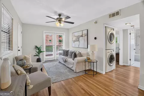890 Glendale Ter NE #1, Atlanta, GA 30309