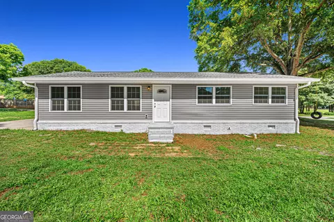 16 Elm St, Hartwell, GA 30643