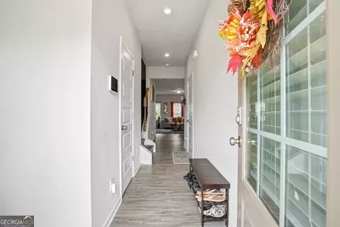 Entry Way - 110 Waterside Dr, Calhoun, GA 30701 photo 1 of 5
