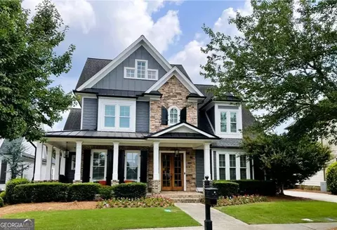 5451 Autumn Flame Dr, Braselton, GA 30517