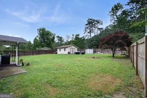 Exterior - 108 Roberts St, Calhoun, GA 30701 photo 2 of 4