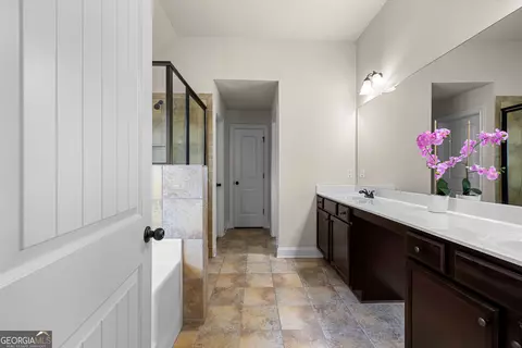 Entry Way - 3256 Alhambra Cir, Hampton, GA 30228 photo 7 of 7