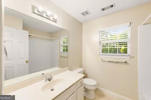 Bath - 3361 Fork Rd, Gainesville, GA 30506 photo 3 of 3