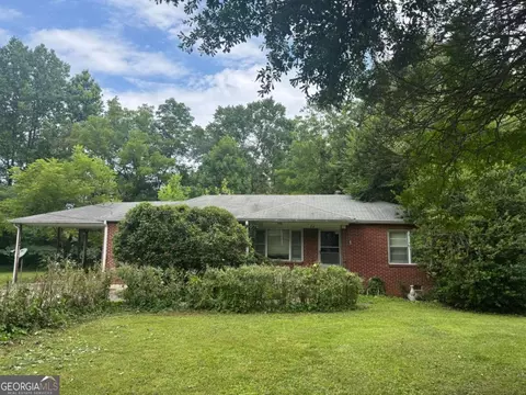 950 Dale Dr SW, Mableton, GA 30126