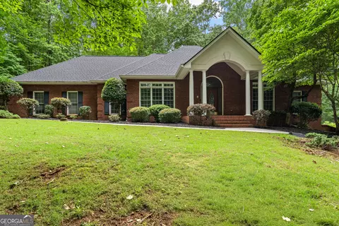 335 Postwood Dr, Fayetteville, GA 30215