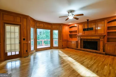 Living - 5415 Hampstead Way, Duluth, GA 30097 photo 2 of 6