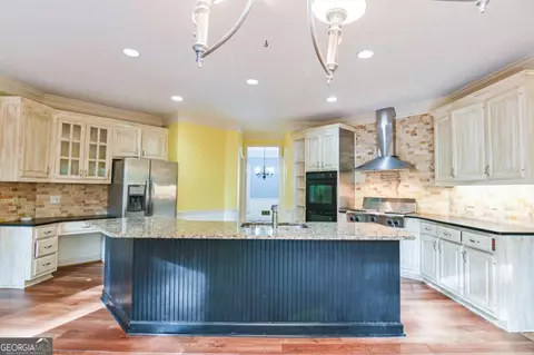 Kitchen - 5415 Hampstead Way, Duluth, GA 30097 photo 2 of 4