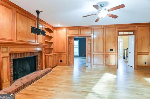 Living - 5415 Hampstead Way, Duluth, GA 30097 photo 4 of 6