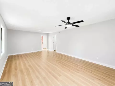 Living - 355 Oak Hill Cir, Covington, GA 30016 photo 4 of 6