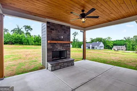 Exterior - 88 Conner Ln, Williamson, GA 30292 photo 7 of 11