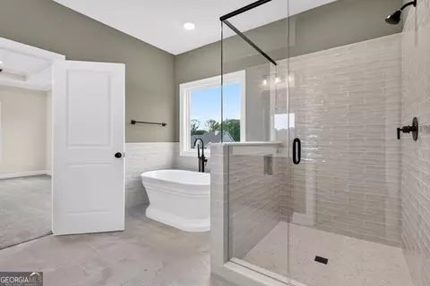 Bath - 88 Conner Ln, Williamson, GA 30292 photo 1 of 4