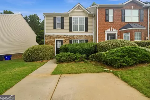 5606 Union Pointe Dr, Union City, GA 30291