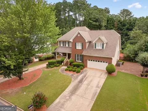 616 Coopers Pond Dr, Lawrenceville, GA 30044