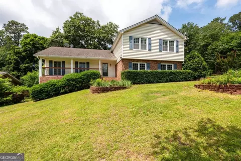 721 Dorsey Cir SW, Lilburn, GA 30047