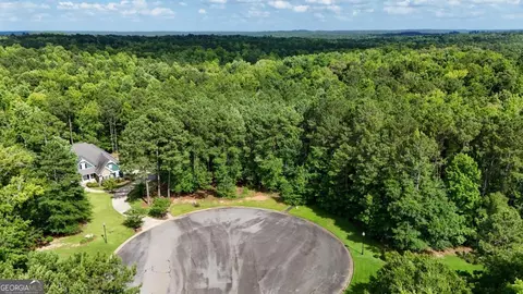 331 Pebble Hollow Dr, Milledgeville, GA 31061