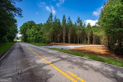 2 Brewers Bridge Rd, Elberton, GA 30635