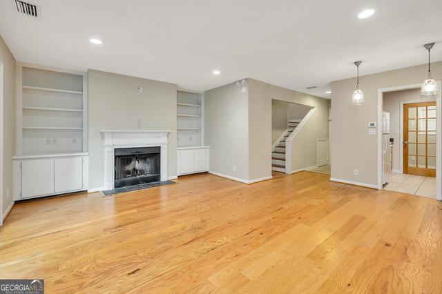 122 S Island Square Dr, St. Simons, GA 31522