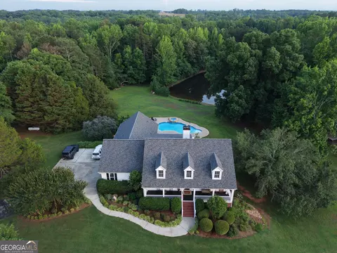 1825 Skelton Rd, Hoschton, GA 30548
