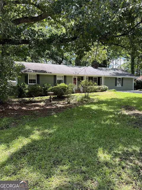 324 Zion Wood Rd, Loganville, GA 30052