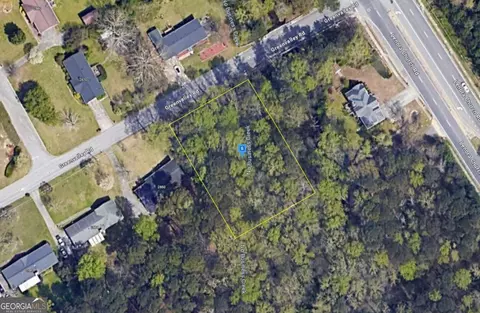 2640 Greenvalley Rd, Snellville, GA 30078