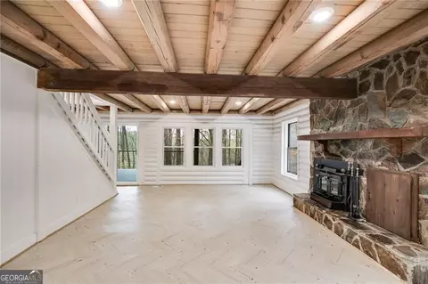 Living - 155 Indian Bend Dr, Lagrange, GA 30240 photo 1 of 3