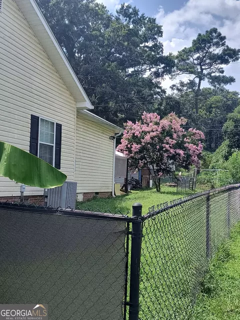 Exterior - 40 E Third St NE, Shannon, GA 30172 photo 6 of 7