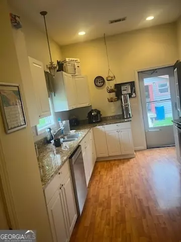 Entry Way - 40 E Third St NE, Shannon, GA 30172 photo 1 of 3