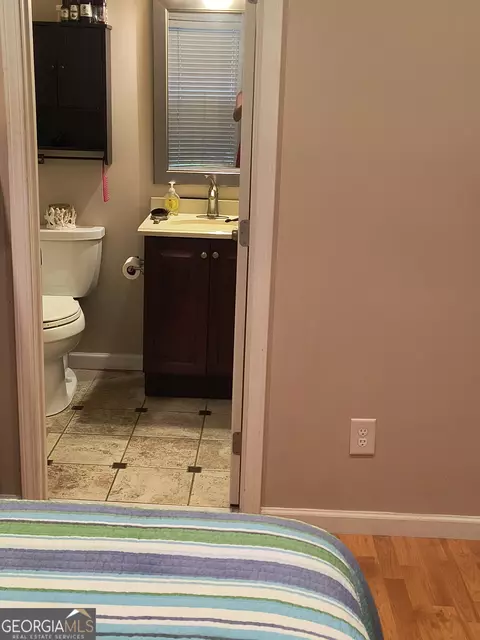 Bath - 40 E Third St NE, Shannon, GA 30172 photo 1 of 1