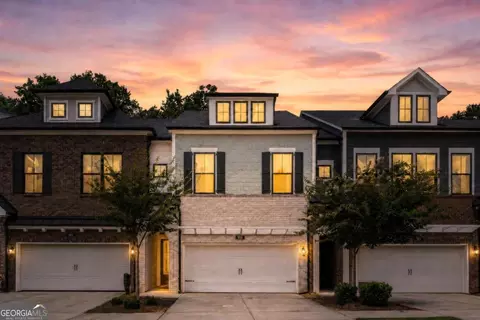 945 Kenway Ave, Roswell, GA 30076