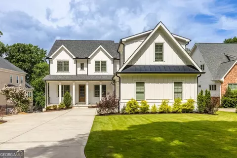 4014 Pineridge Rd SE, Smyrna, GA 30080