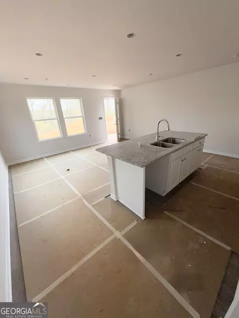 Kitchen - 11600 E Lovejoy Rd, Hampton, GA 30228 photo 2 of 2