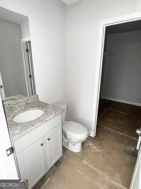 Bath - 11600 E Lovejoy Rd, Hampton, GA 30228 photo 1 of 6