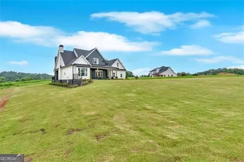 152 Palisade Dr, Rydal, GA 30171