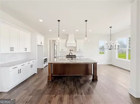 Kitchen - 151 Palisade Dr, Rydal, GA 30171 photo 3 of 6