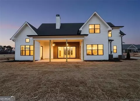 Exterior - 151 Palisade Dr, Rydal, GA 30171 photo 5 of 13