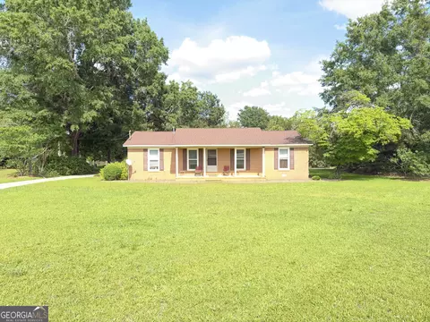 33 Stephens Rd, Tennille, GA 31089