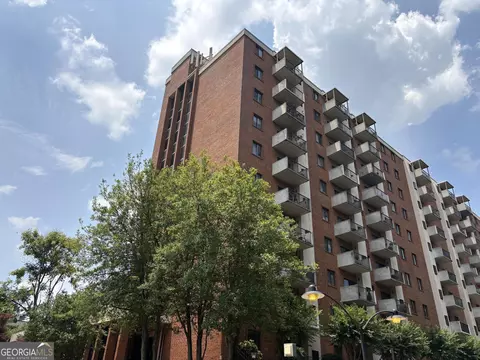 300 Johnson Ferry Rd NE #B311, Atlanta, GA 30328