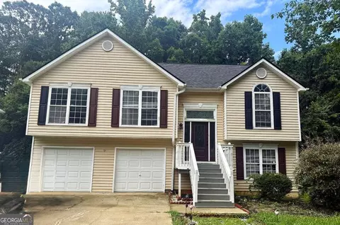 3193 Medina Dr, Jonesboro, GA 30236