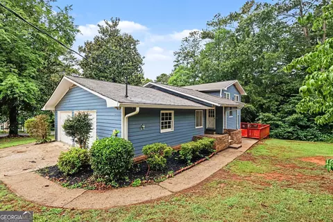 3348 Goldenchain Dr, Lithonia, GA 30038