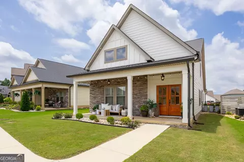 407 Tuscany Village Dr, Ringgold, GA 30736