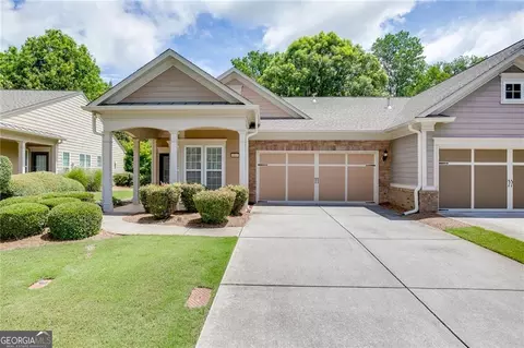6160 Longleaf Dr, Hoschton, GA 30548