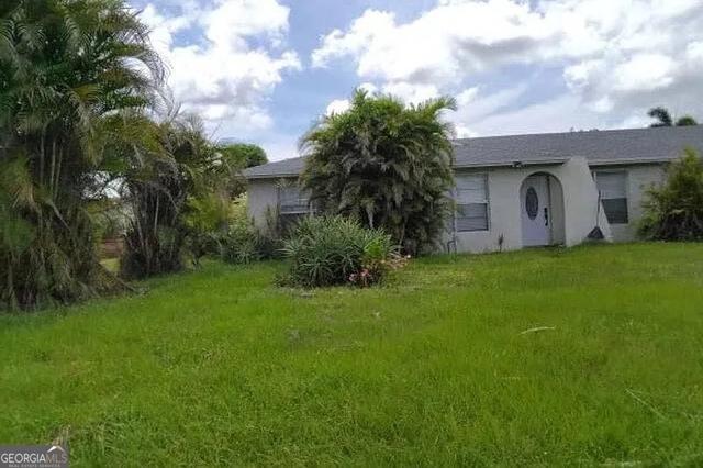 112 Swan Pkwy E, Royal Palm Beach, FL 33411