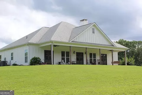 94 Race Track Rd, The Rock, GA 30285