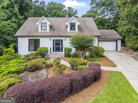 1189 Forest Brook Ct, Marietta, GA 30068