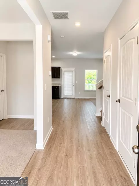 Entry Way - 29 Hilda Ct, Commerce, GA 30529 photo 1 of 2